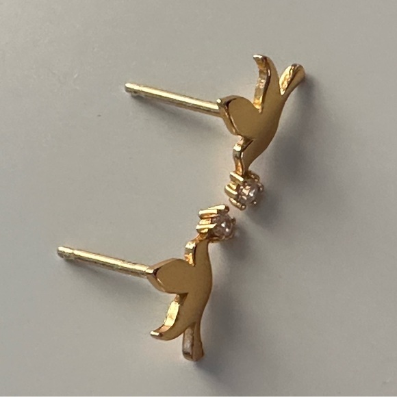 14k Gold Vermeil Tiny Bird Studs - Picture 10 of 15